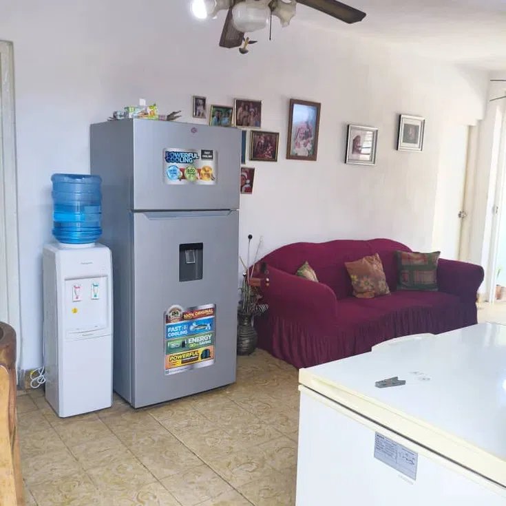 Biplanta de 2 habitaciones en venta en Palatino, Cerro, La Habana