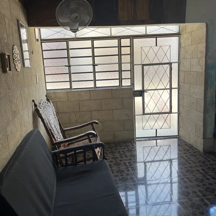Casa de 3 habitaciones en venta en Regla, La Habana