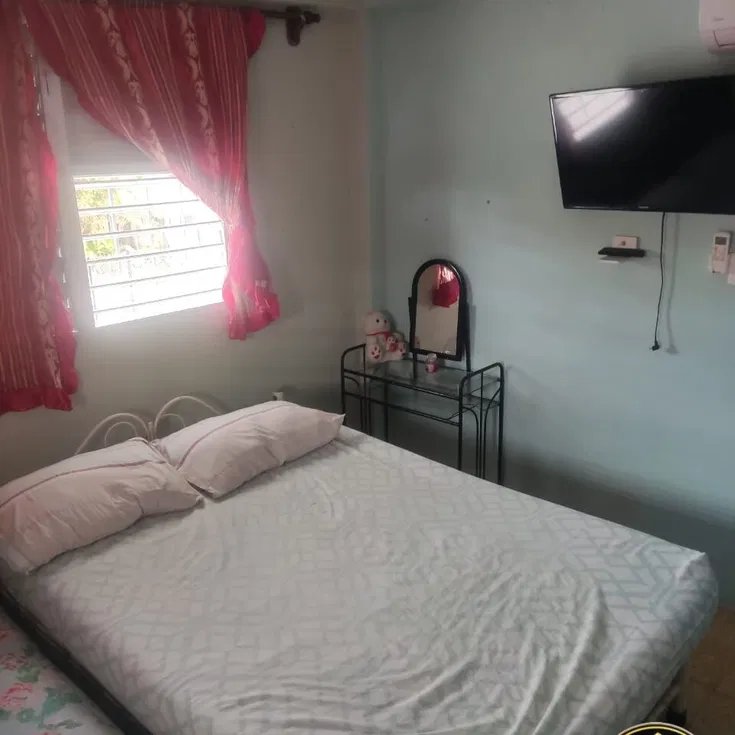 Casa de 3 habitaciones en venta en La Lisa, La Habana