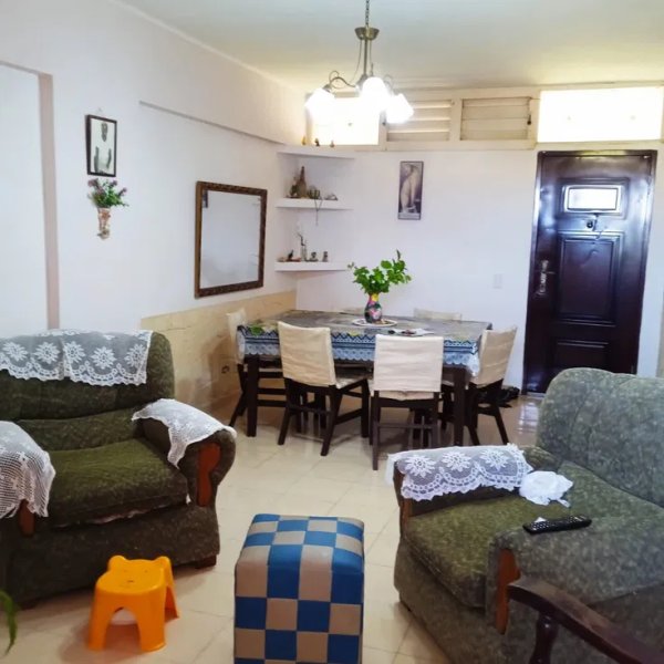 Apartment with 2 bedrooms for sale in Camilo Cienfuegos, Habana del Este, La Habana
