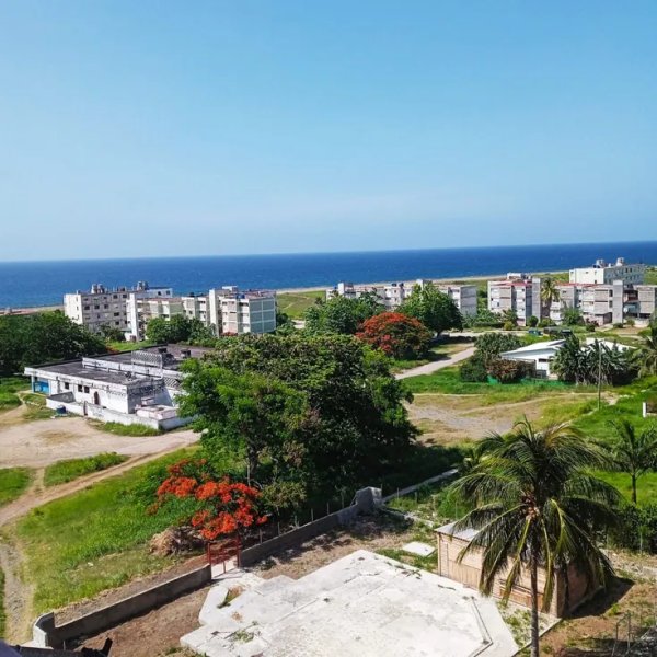 Apartment with 2 bedrooms for sale in Camilo Cienfuegos, Habana del Este, La Habana - 2