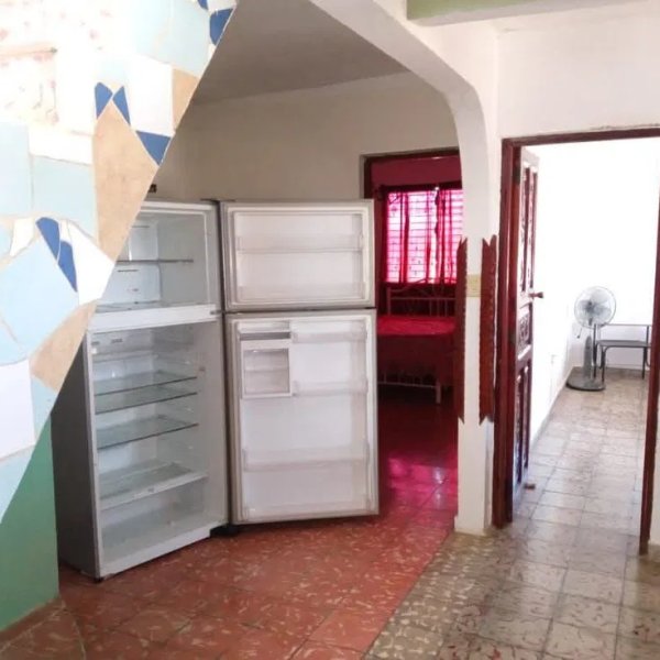 Casa de 3 habitaciones en venta en Manzanillo, Granma - Miniatura 2
