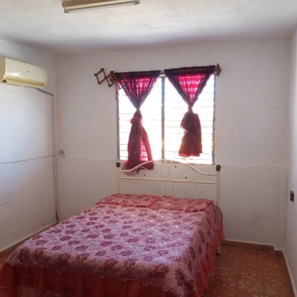 Casa de 3 habitaciones en venta en Manzanillo, Granma - Miniatura 4