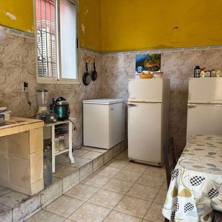 Colonial with 5 bedrooms for sale in Marianao, La Habana
