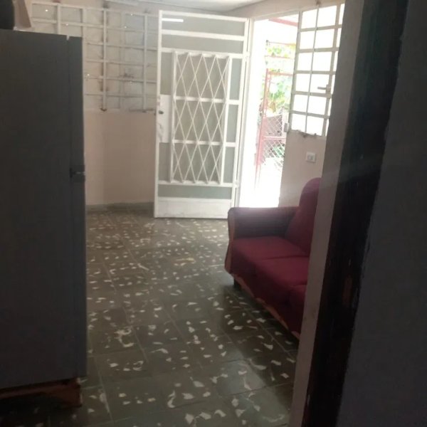 Casa de 2 habitaciones en venta en San Miguel del Padrón, La Habana - 9