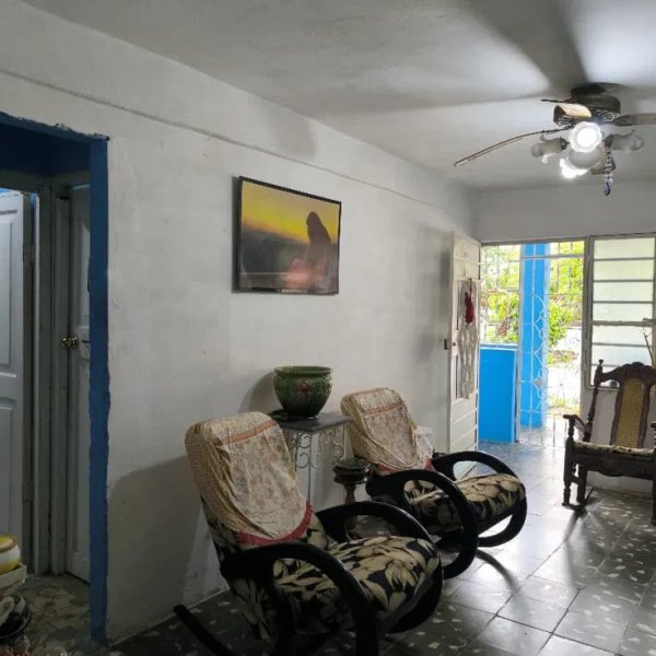 Biplanta de 3 habitaciones en venta en Santos Suárez, Diez de Octubre, La Habana - 5