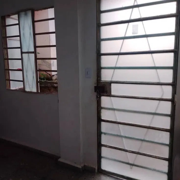 Casa de 2 habitaciones en venta en Las Cañas, Boyeros, La Habana