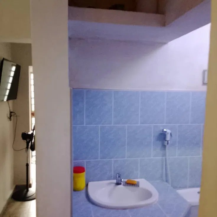 Casa de 2 habitaciones en venta en Las Cañas, Boyeros, La Habana