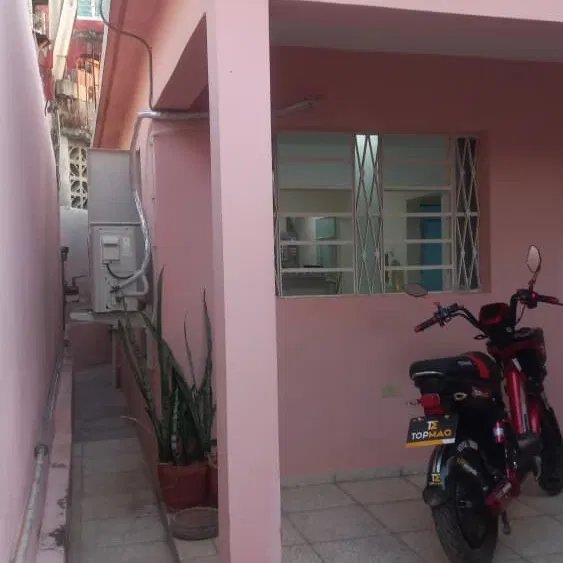 Casa de 2 habitaciones en venta en Playa, La Habana