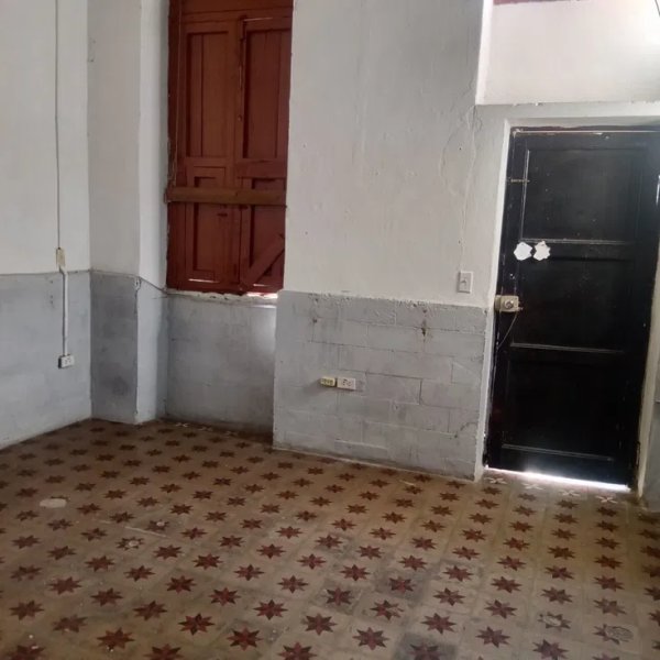 Casa de 1 habitación en venta en Centro Habana, La Habana - 2