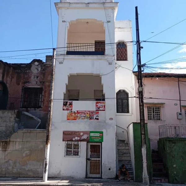 Duplex with 3 bedrooms for sale in Diez de Octubre, La Habana - 2