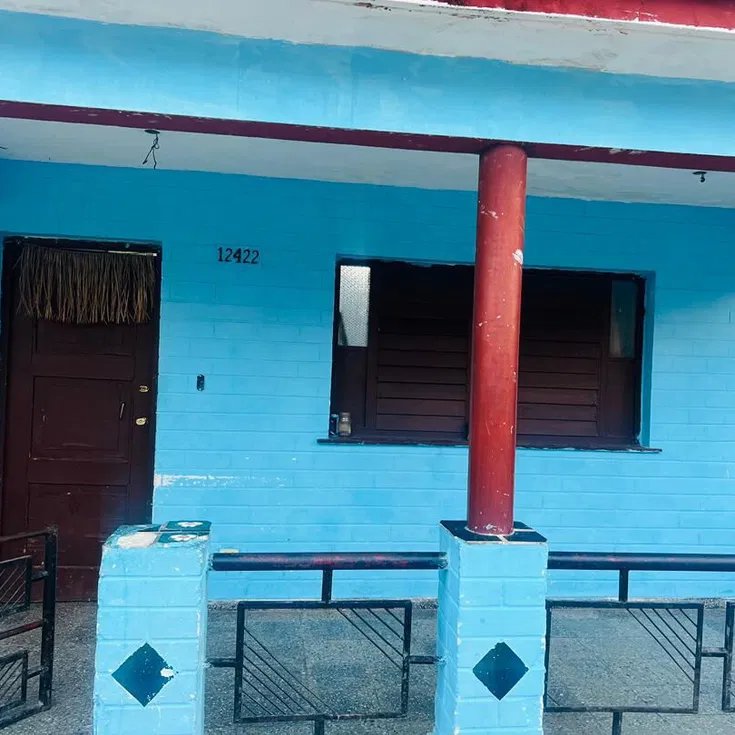 Casa de 3 habitaciones en venta en Marianao, La Habana