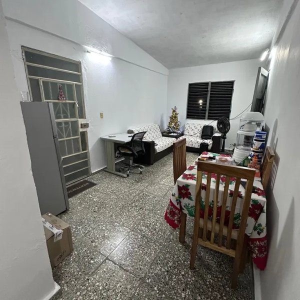 Apartamento de 2 habitaciones en venta en Casino Deportivo, Cerro, La Habana