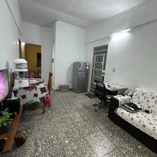 Apartamento de 2 habitaciones en venta en Casino Deportivo, Cerro, La Habana - 2