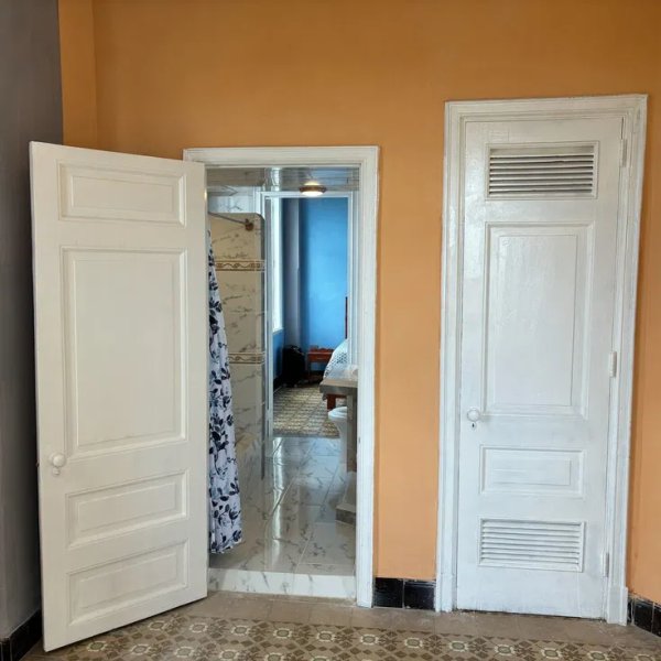 Apartamento de 2 habitaciones en venta en Vedado, Plaza de la Revolución, La Habana