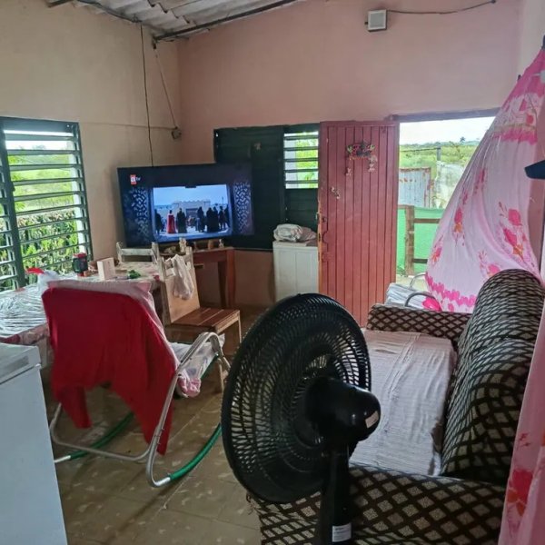 House with 2 bedrooms for sale in Guanabacoa, La Habana - 5