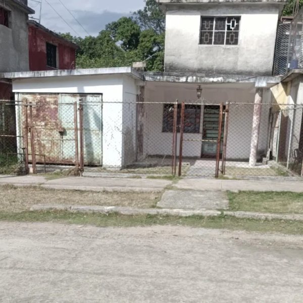 Casa de 3 habitaciones en venta en Arroyo Naranjo, La Habana