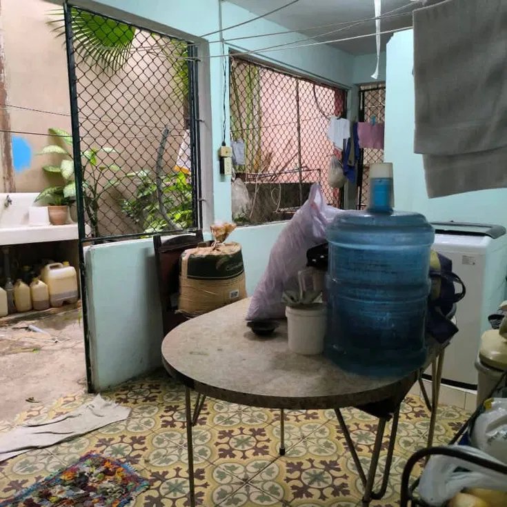Biplanta de 3 habitaciones en venta en Diez de Octubre, La Habana