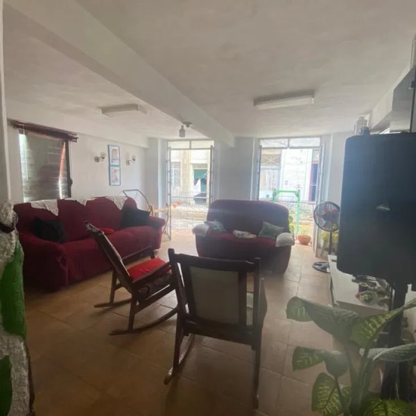 House with 3 bedrooms for sale in Centro Habana, La Habana - 3