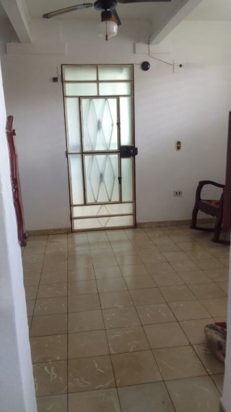 Apartamento de 2 habitaciones en venta en Mulgoba, Boyeros, La Habana