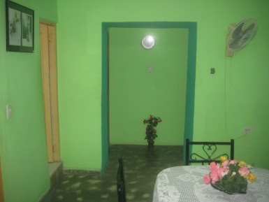 Duplex with 8 bedrooms for sale in Colón, Centro Habana, La Habana