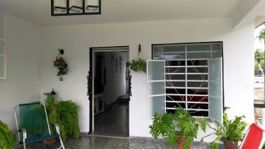 Duplex with 4 bedrooms for sale in Martí, Cerro, La Habana