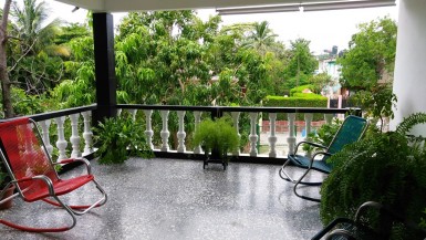 Duplex with 4 bedrooms for sale in Martí, Cerro, La Habana