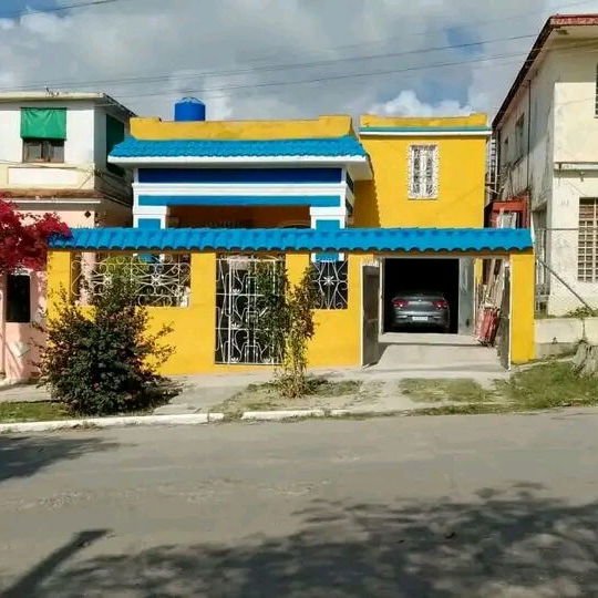 Casa de 4 habitaciones en venta en Santos Suárez, Diez de Octubre, La Habana