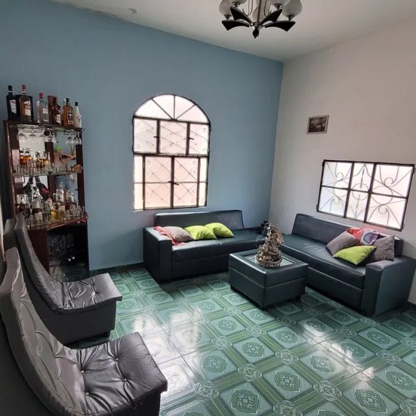 Casa de 3 habitaciones en venta en Centro Habana, La Habana