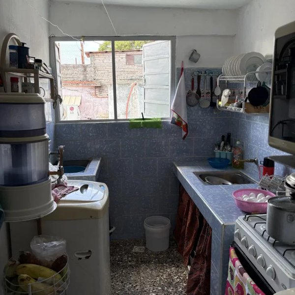 Biplanta de 2 habitaciones en venta en Guanabacoa, La Habana - 3