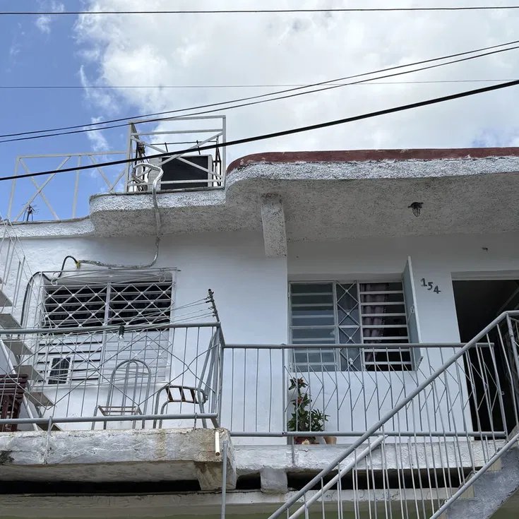 Duplex with 2 bedrooms for sale in Guanabacoa, La Habana
