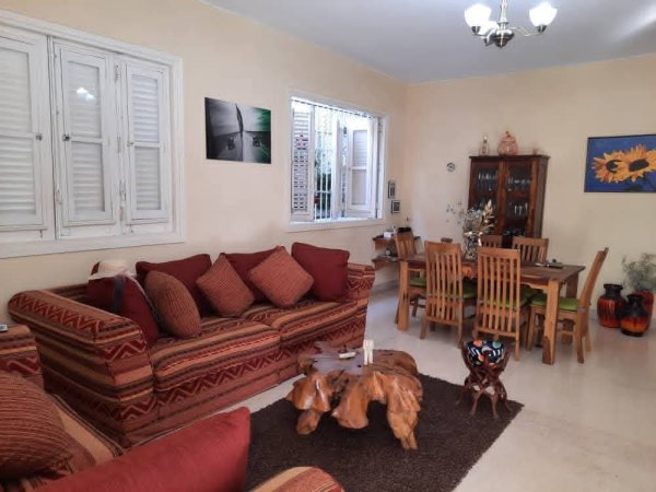 Casa Independiente de 4 habitaciones en venta en Playa, La Habana - 2