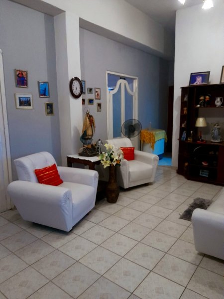 Colonial with 4 bedrooms for sale in Cienfuegos - 9