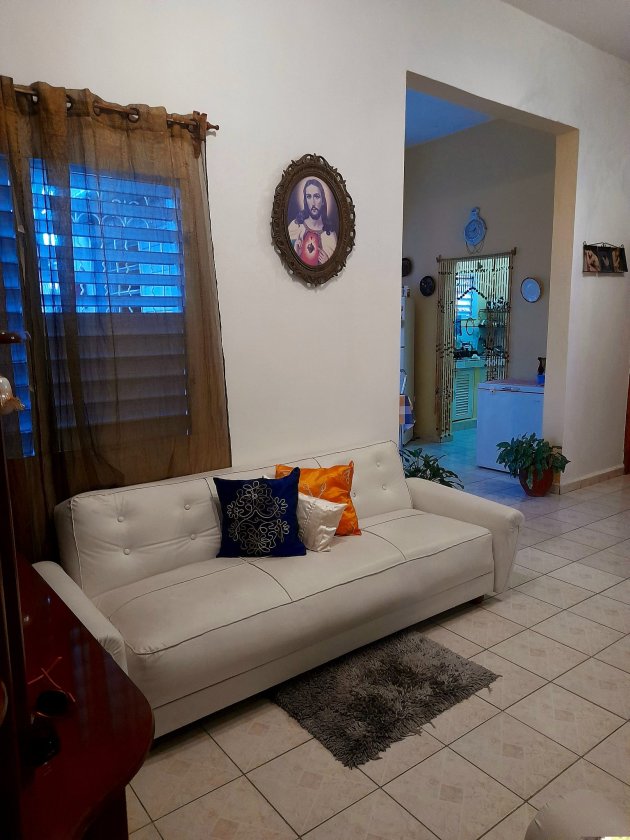 Casa Colonial de 4 habitaciones en venta en Cienfuegos