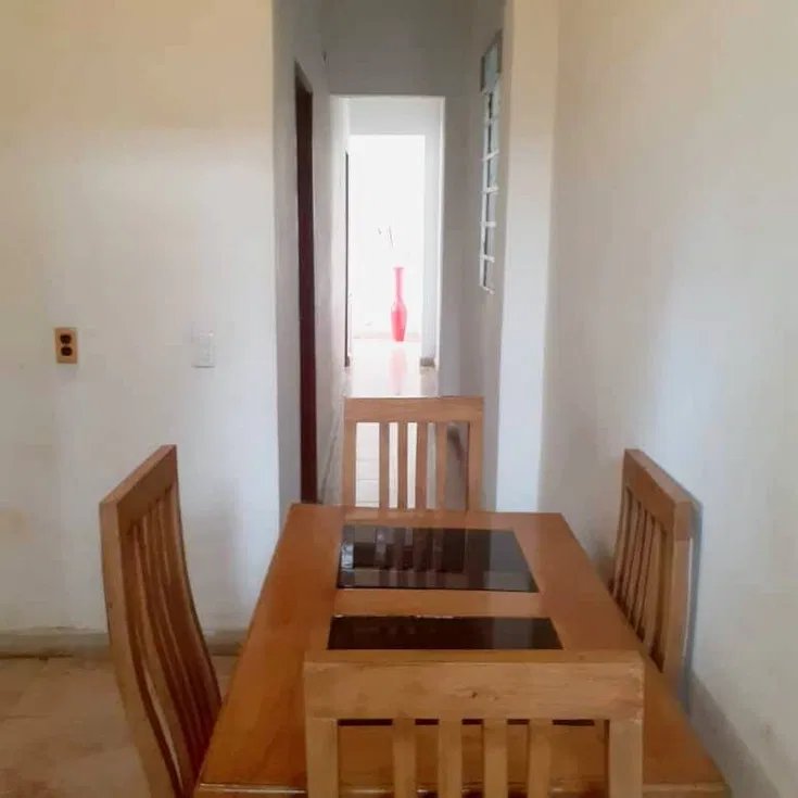 Biplanta de 4 habitaciones en venta en Marianao, La Habana