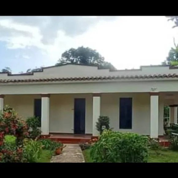 Chalet with 3 bedrooms for sale in Artemisa - 2