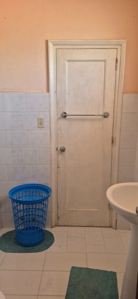Casa Independiente de 2 habitaciones en permuta en Rampa, Plaza de la Revolución, La Habana - 16