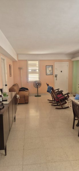 Casa Independiente de 2 habitaciones en permuta en Rampa, Plaza de la Revolución, La Habana - 17