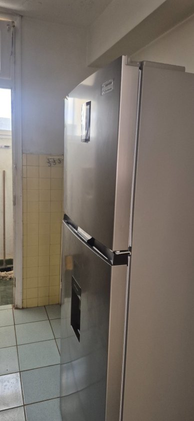 Casa Independiente de 2 habitaciones en permuta en Rampa, Plaza de la Revolución, La Habana