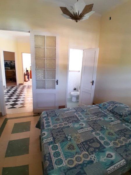 Casa Independiente de 5 habitaciones en venta en Playa, La Habana - 14