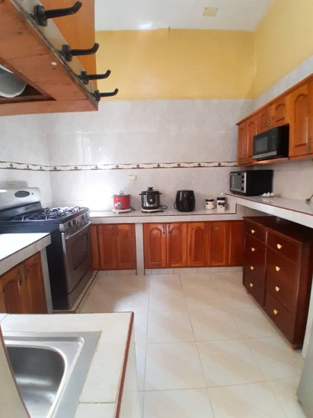 Casa Independiente de 5 habitaciones en venta en Playa, La Habana - 19