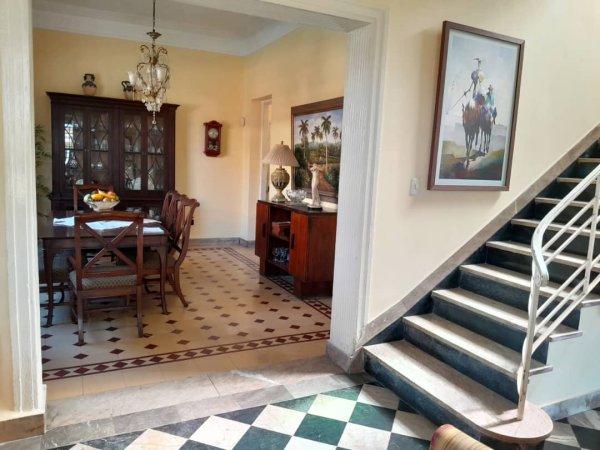 Casa Independiente de 5 habitaciones en venta en Playa, La Habana - 7