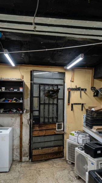 Casa de 4 habitaciones en venta en Santos Suárez, Diez de Octubre, La Habana - Miniatura 1