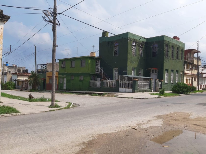 Casa Independiente de 5 habitaciones en venta en Lawton, Diez de Octubre, La Habana
