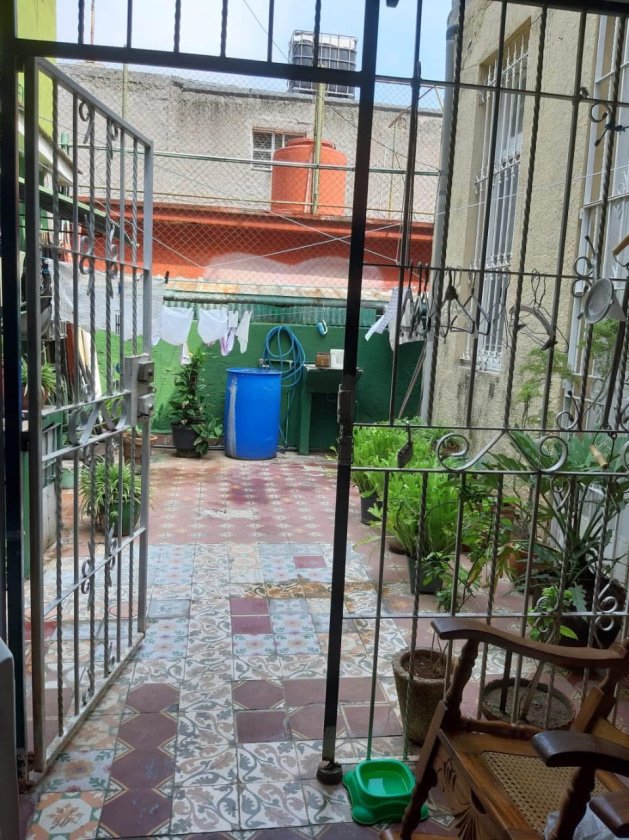 Casa Independiente de 5 habitaciones en venta en Lawton, Diez de Octubre, La Habana