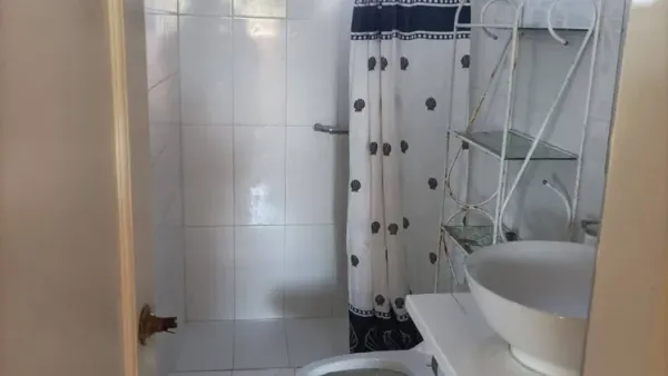 Apartment with 3 bedrooms for sale in Camilo Cienfuegos, Habana del Este, La Habana - 2
