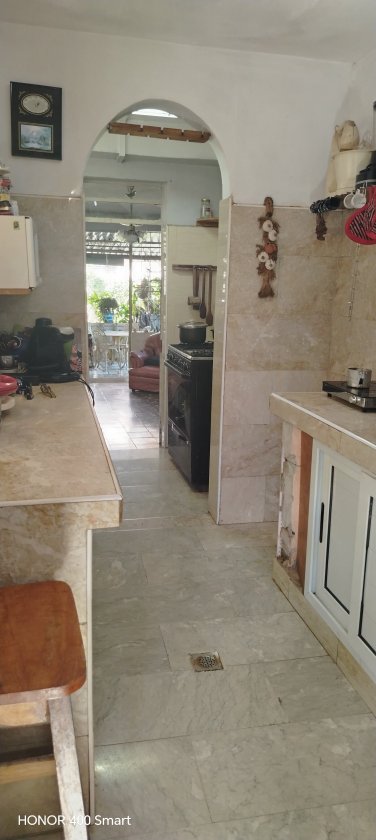 Casa de 4 habitaciones en venta en La Lisa, La Habana