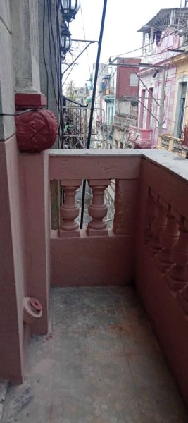 Casa Independiente de 4 habitaciones en venta en Los Sitios, Centro Habana, La Habana - 2