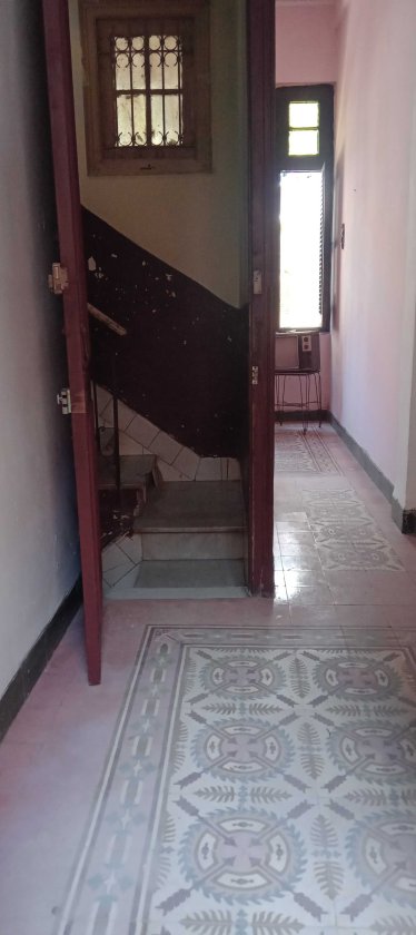 Casa Independiente de 4 habitaciones en venta en Los Sitios, Centro Habana, La Habana