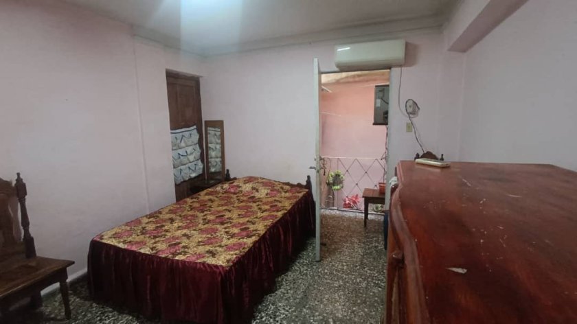 Biplanta de 3 habitaciones en venta en Cayo Hueso, Centro Habana, La Habana
